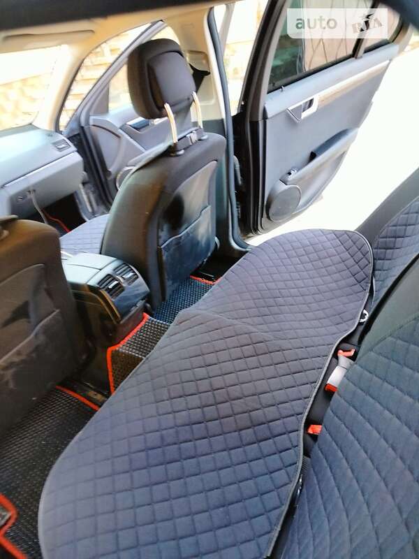 Універсал Mercedes-Benz C-Class 2010 в Коломиї фото 9 Універсал Mercedes-Benz C-Class 2010 в Коломиї