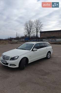 Седан Mercedes-Benz C-Class 2012 в Киеве