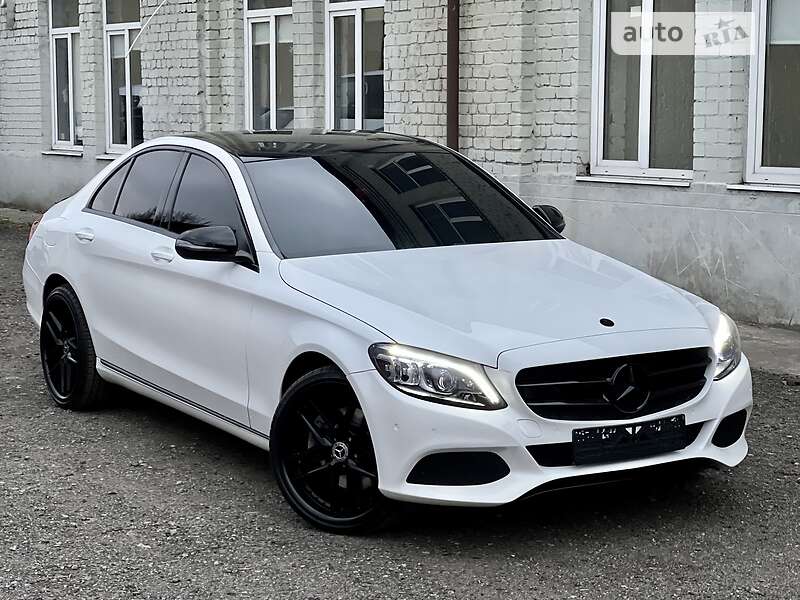 Седан Mercedes-Benz C-Class 2017 в Києві