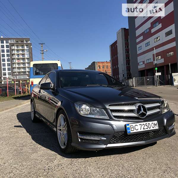 Купе Mercedes-Benz C-Class 2012 в Львове