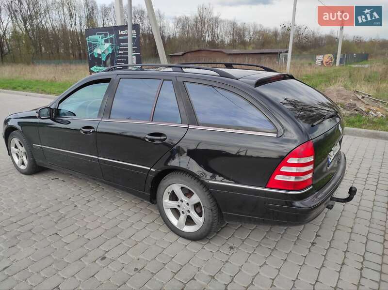 Универсал Mercedes-Benz C-Class 2006 в Львове