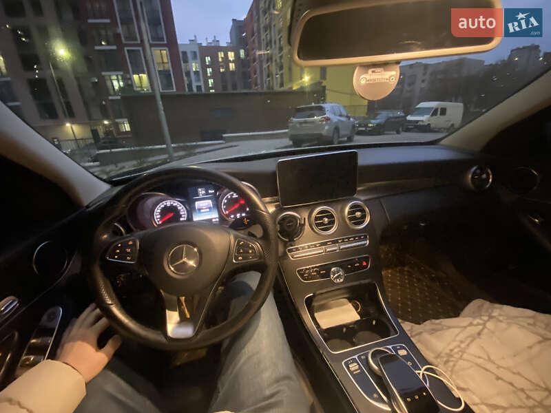 Седан Mercedes-Benz C-Class 2016 в Львове фото 15 Седан Mercedes-Benz C-Class 2016 в Львове