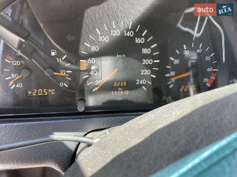 Седан Mercedes-Benz C-Class 1994 в Одессе