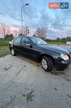 Седан Mercedes-Benz C-Class 2003 в Стрию