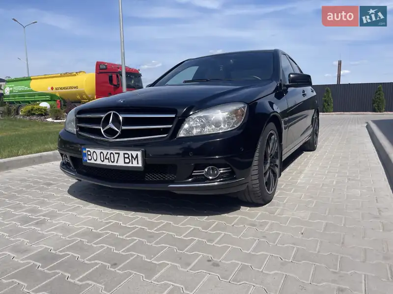 Mercedes-Benz C-Class 2010 VIN WDD2042021F584961 фото оголошення 20 з 52