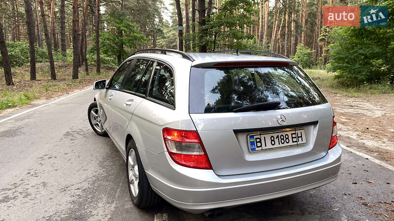Универсал Mercedes-Benz C-Class 2009 в Полтаве