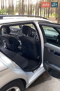 Универсал Mercedes-Benz C-Class 2009 в 