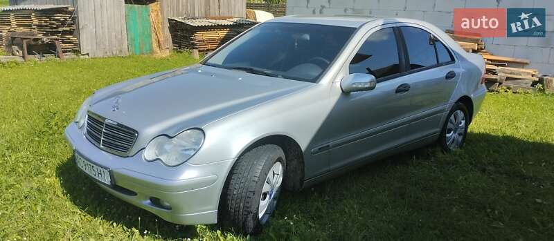 Mercedes-Benz C-Class 2003