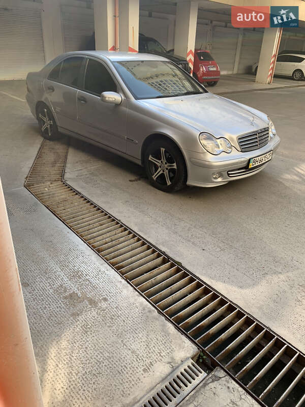 Седан Mercedes-Benz C-Class 2005 в Одесі