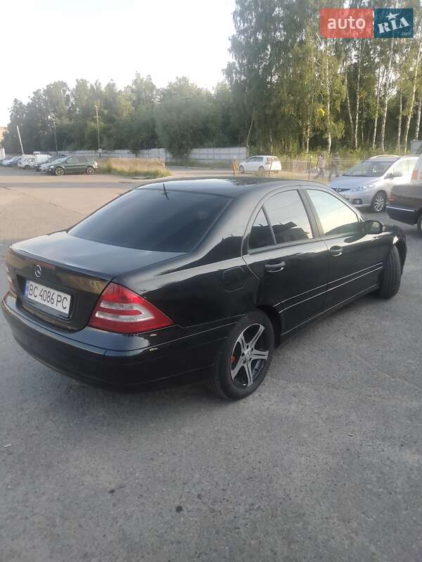 Седан Mercedes-Benz C-Class 2006 в Львове