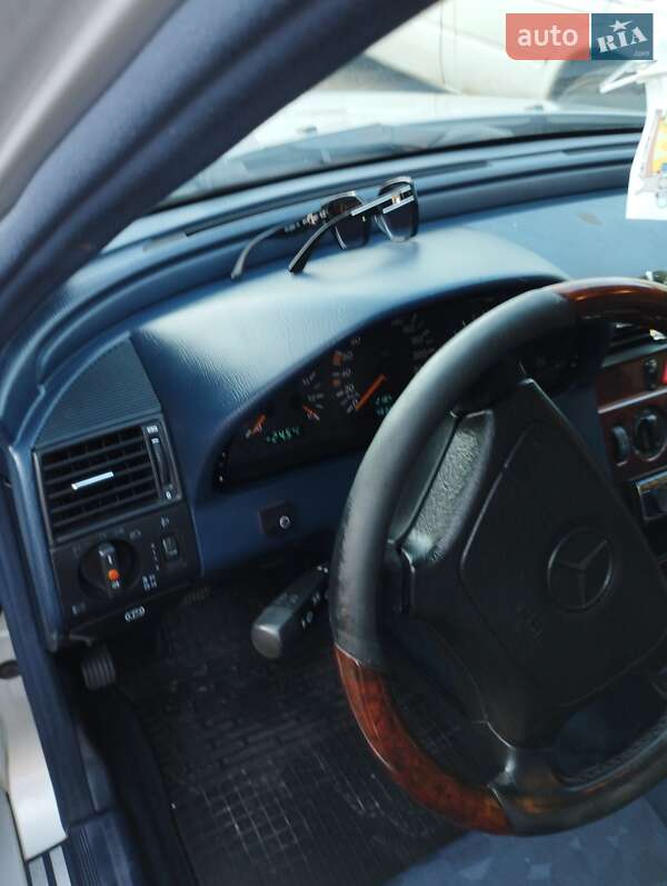 Седан Mercedes-Benz C-Class 1997 в Сокирянах