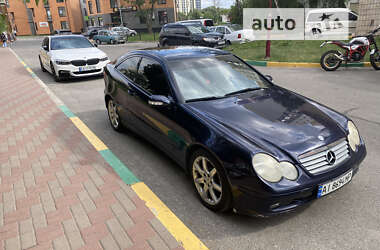 Купе Mercedes-Benz C-Class 2002 в 