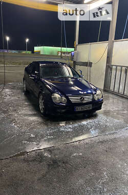 Купе Mercedes-Benz C-Class 2002 в 