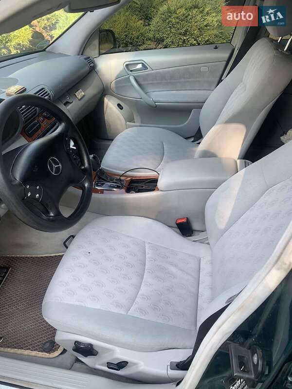 Седан Mercedes-Benz C-Class 2000 в Запорожье