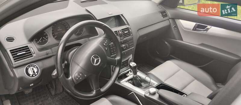 Универсал Mercedes-Benz C-Class 2008 в Луцке