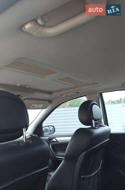 Седан Mercedes-Benz C-Class 2005 в 