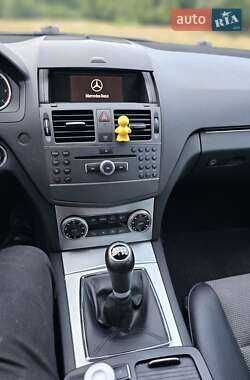 Універсал Mercedes-Benz C-Class 2009 в Ужгороді
