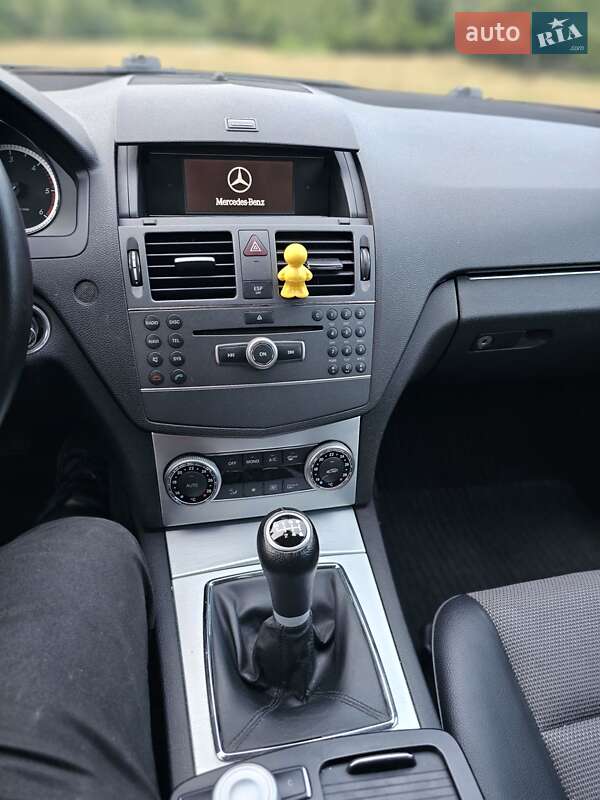 Універсал Mercedes-Benz C-Class 2009 в Ужгороді фото 46 Універсал Mercedes-Benz C-Class 2009 в Ужгороді