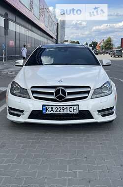 Купе Mercedes-Benz C-Class 2013 в 