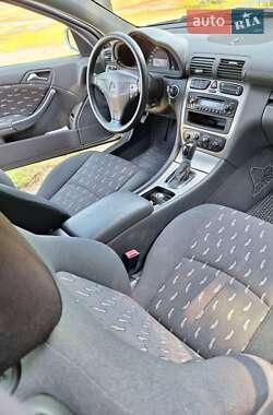 Купе Mercedes-Benz C-Class 2002 в 