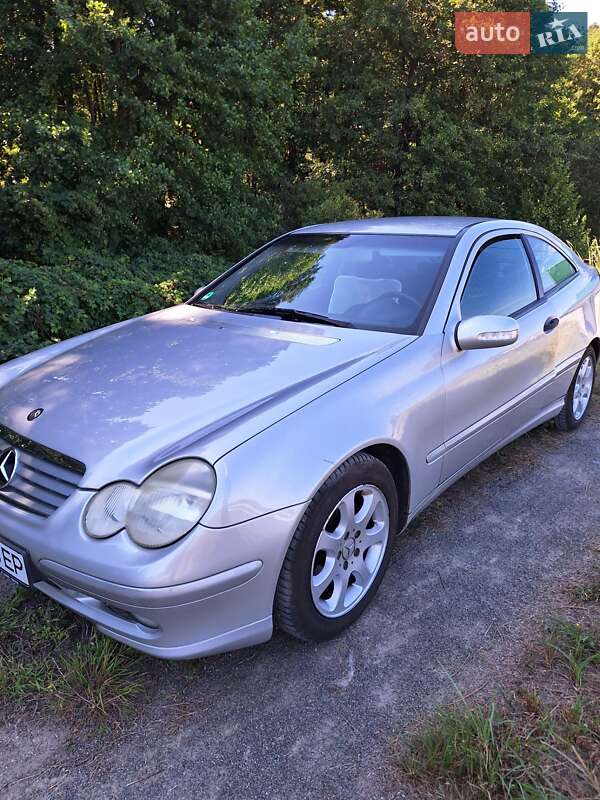 Купе Mercedes-Benz C-Class 2002 в Житомире