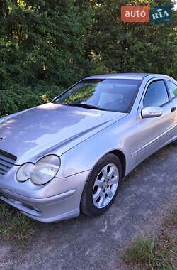 Купе Mercedes-Benz C-Class 2002 в 