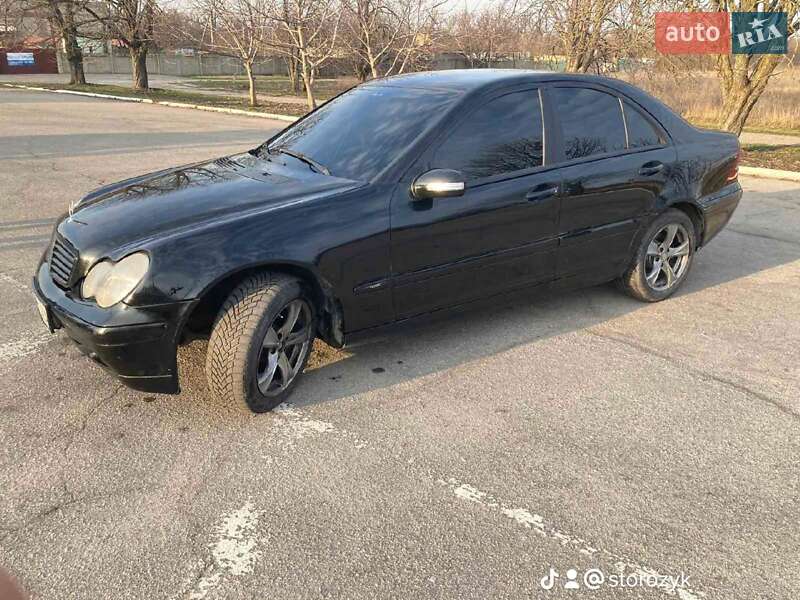 Седан Mercedes-Benz C-Class 2000 в Запоріжжі