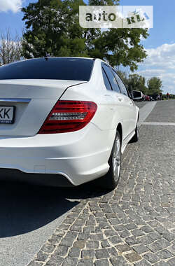Седан Mercedes-Benz C-Class 2012 в 