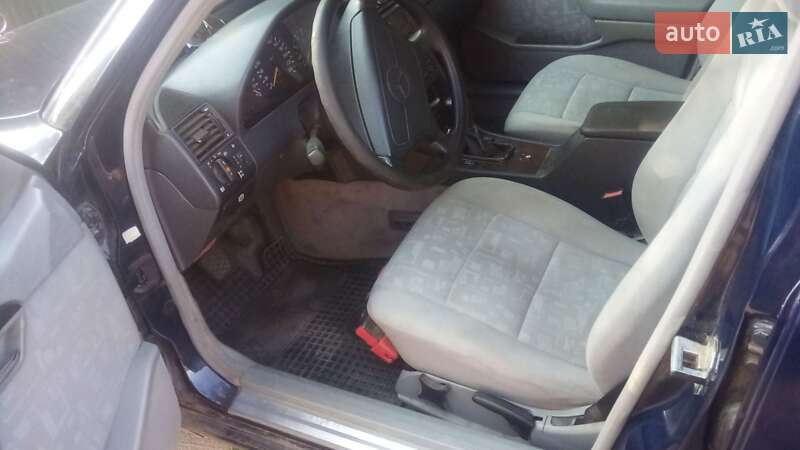 Седан Mercedes-Benz C-Class 1997 в Новомиргороді