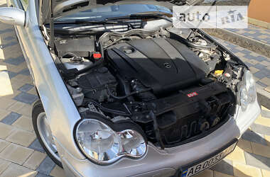 Седан Mercedes-Benz C-Class 2004 в 