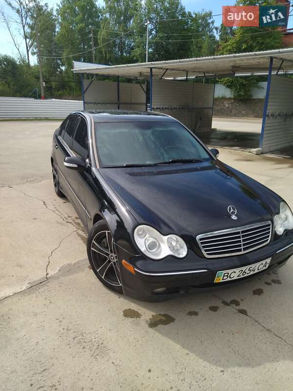 Седан Mercedes-Benz C-Class 2005 в Бориславі