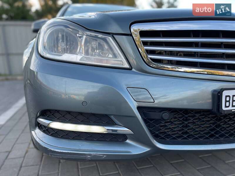 Універсал Mercedes-Benz C-Class 2011 в Луцьку
