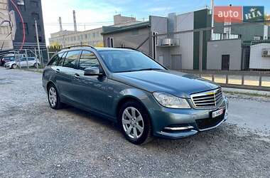 Универсал Mercedes-Benz C-Class 2011 в Луцке