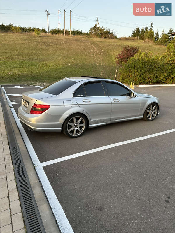 Седан Mercedes-Benz C-Class 2011 в Одессе
