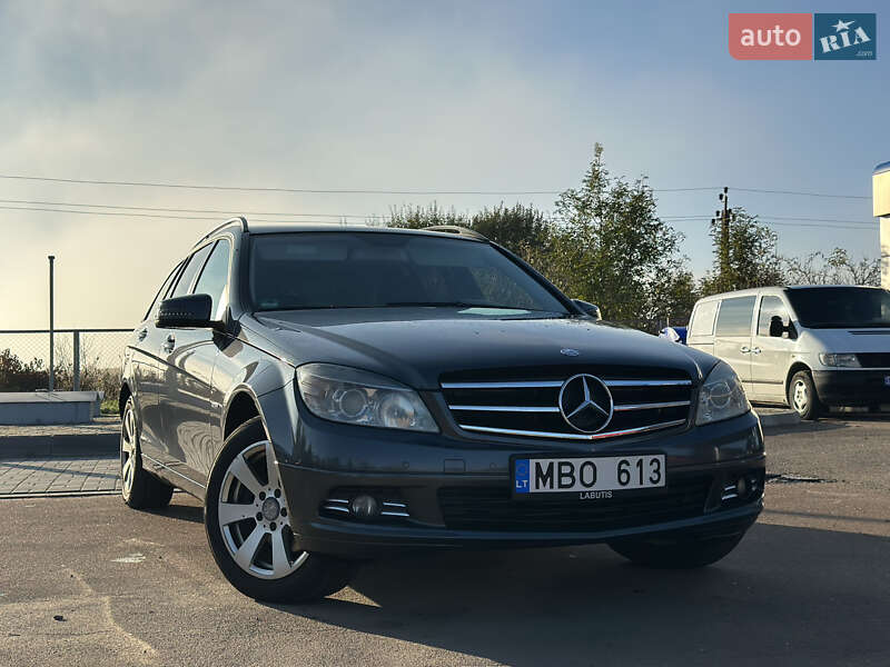 Універсал Mercedes-Benz C-Class 2010 в Львові