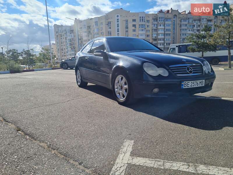 Купе Mercedes-Benz C-Class 2003 в Миколаєві