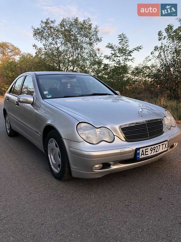 Седан Mercedes-Benz C-Class 2003 в Покровском