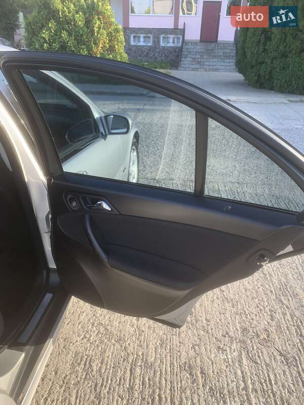 Седан Mercedes-Benz C-Class 2004 в Ужгороде