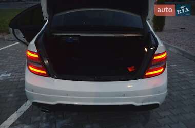 Седан Mercedes-Benz C-Class 2011 в 
