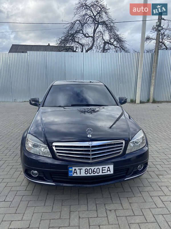 Седан Mercedes-Benz C-Class 2007 в Надвірній фото 2 Седан Mercedes-Benz C-Class 2007 в Надвірній