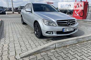 Седан Mercedes-Benz C-Class 2007 в Іршаві