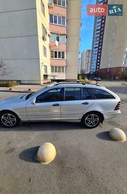 Универсал Mercedes-Benz C-Class 2002 в Киеве