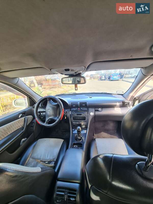 Универсал Mercedes-Benz C-Class 2002 в Киеве