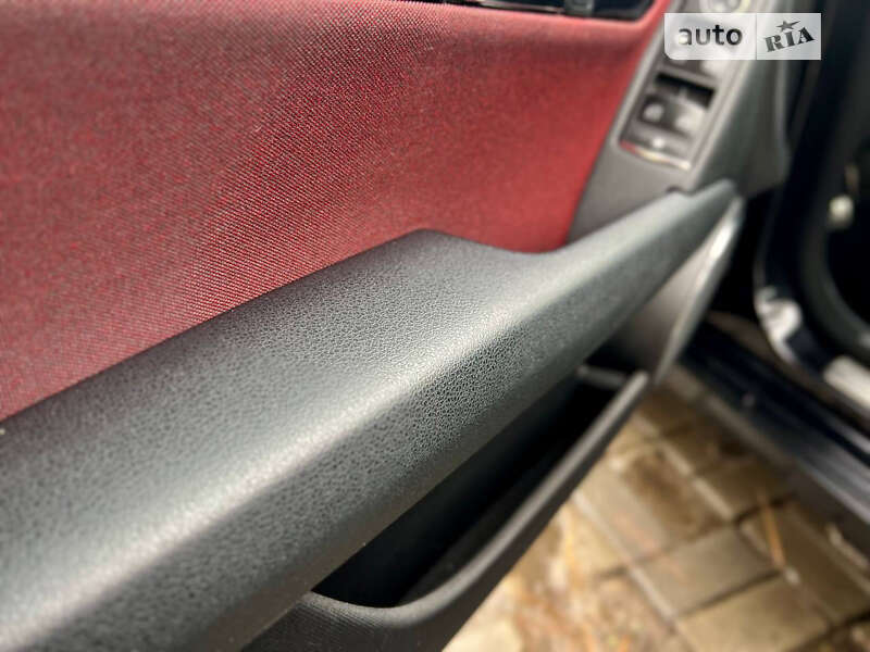 Седан Mercedes-Benz C-Class 2008 в Днепре