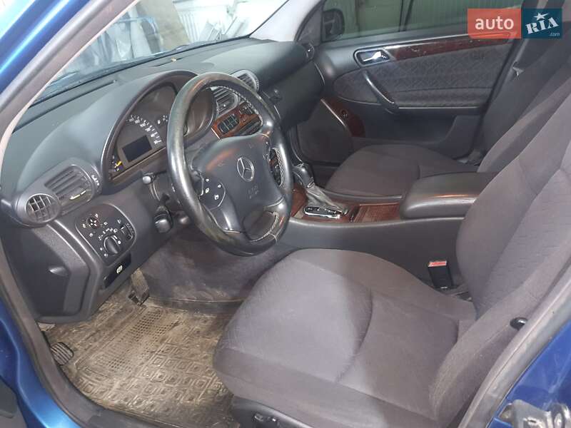 Седан Mercedes-Benz C-Class 2000 в Киеве