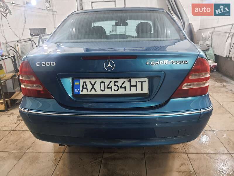 Седан Mercedes-Benz C-Class 2000 в Киеве
