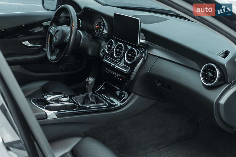 Универсал Mercedes-Benz C-Class 2016 в Львове