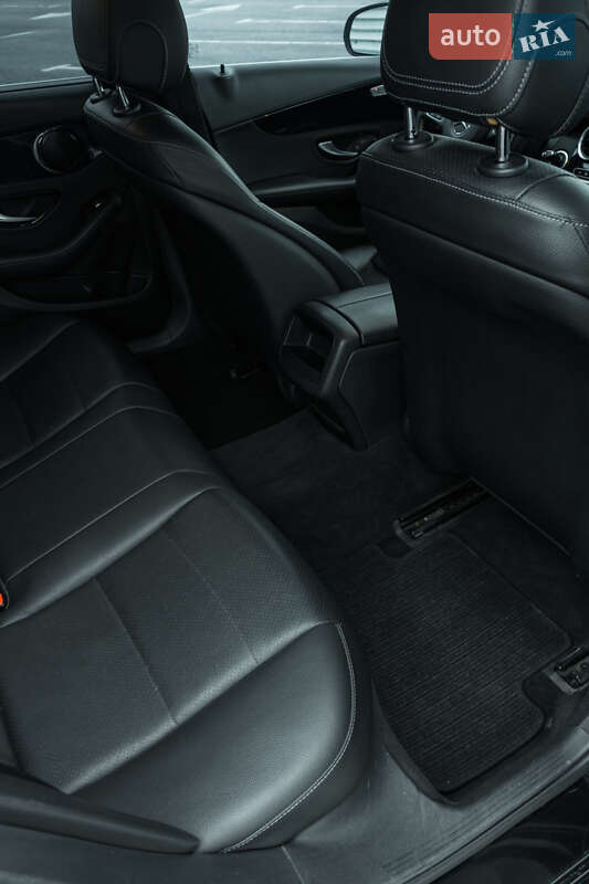 Универсал Mercedes-Benz C-Class 2016 в Львове