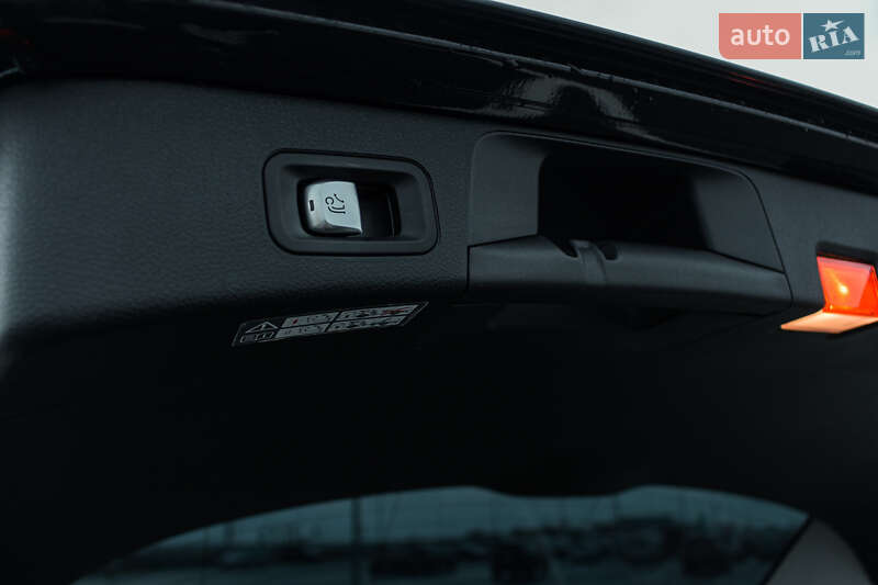 Универсал Mercedes-Benz C-Class 2016 в Львове