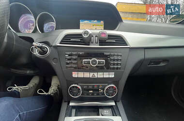 Купе Mercedes-Benz C-Class 2011 в Киеве